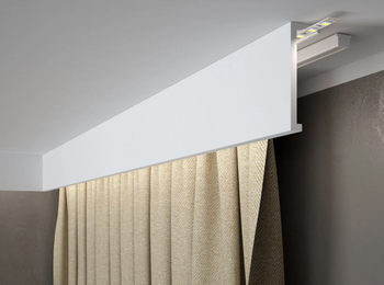 Biała Osłona na Karnisz QL035H z PolyForce, wymiary 300 x 4 x 12 cm