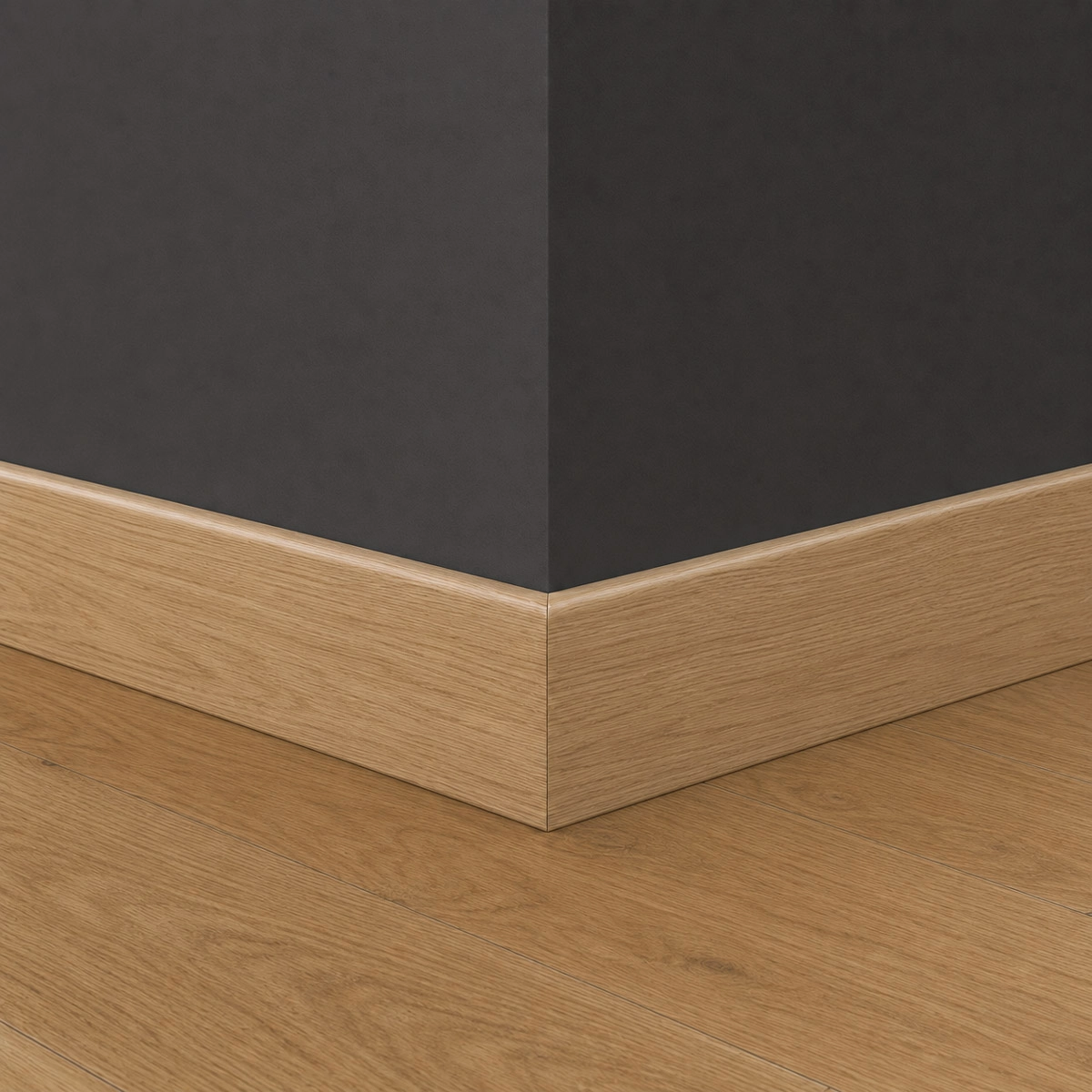 Listwa przypodłogowa mdf dąb natur 10 cm – widok z przodu.