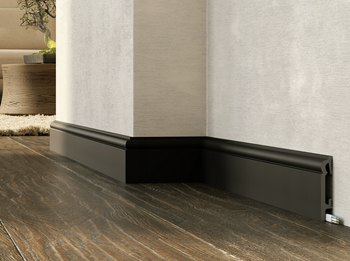 Listwa przypodłogowa Premium Floor Durofit PF082B czarna RAL 9004 8 cm